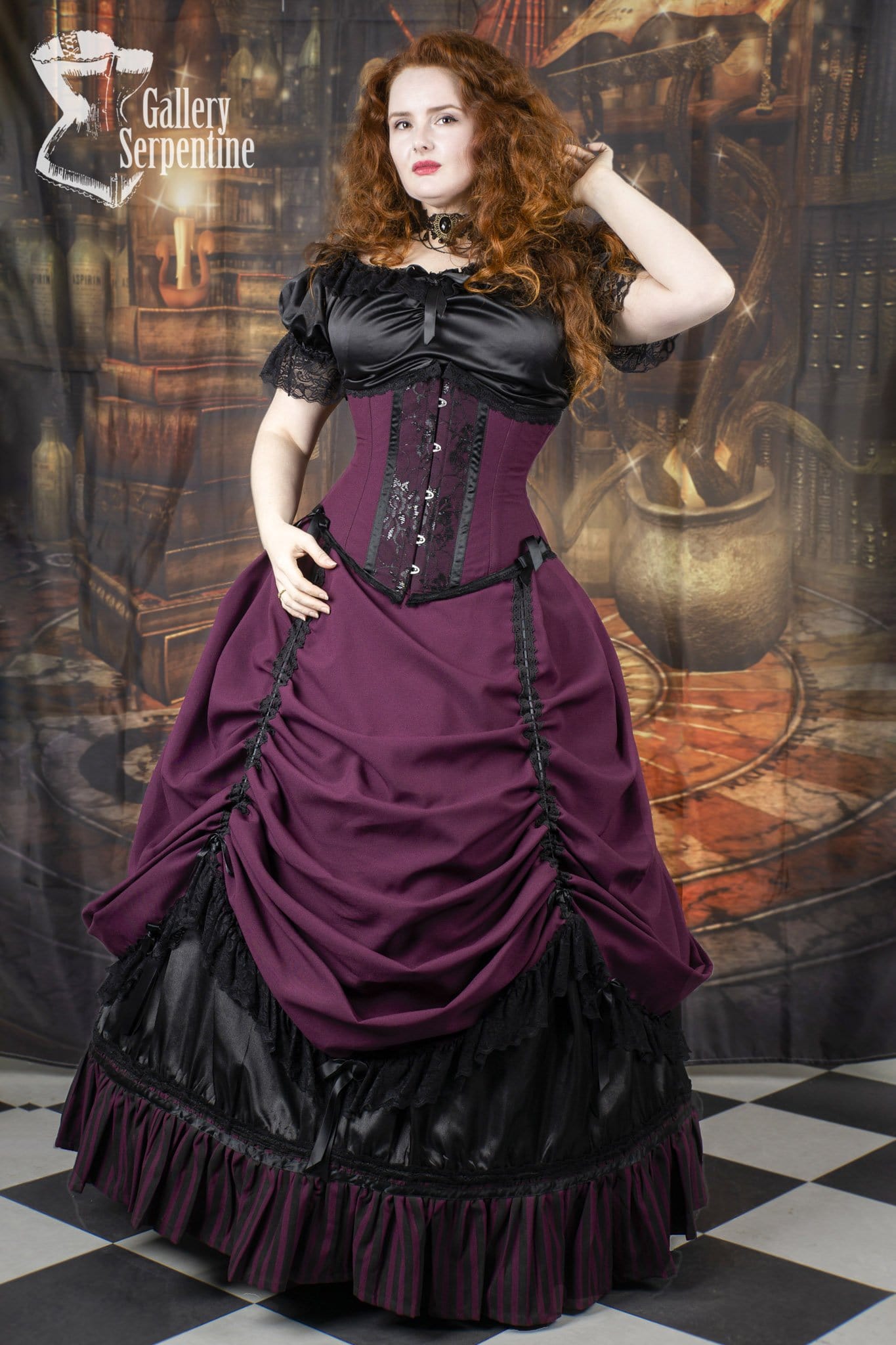 model showing the matching under bust victorian corset that goes with the Burgundy Beauty skirt set